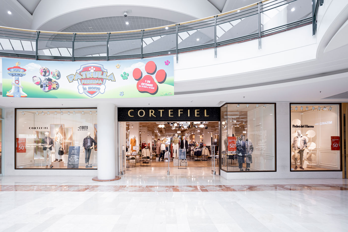 Cortefiel - Foto del local