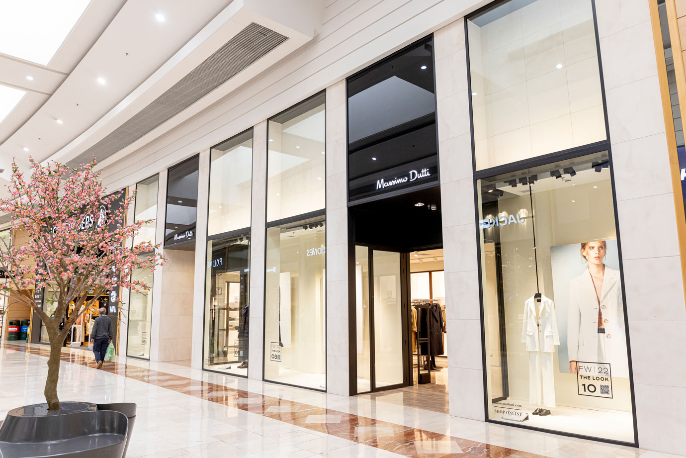 Massimo Dutti - Foto del local