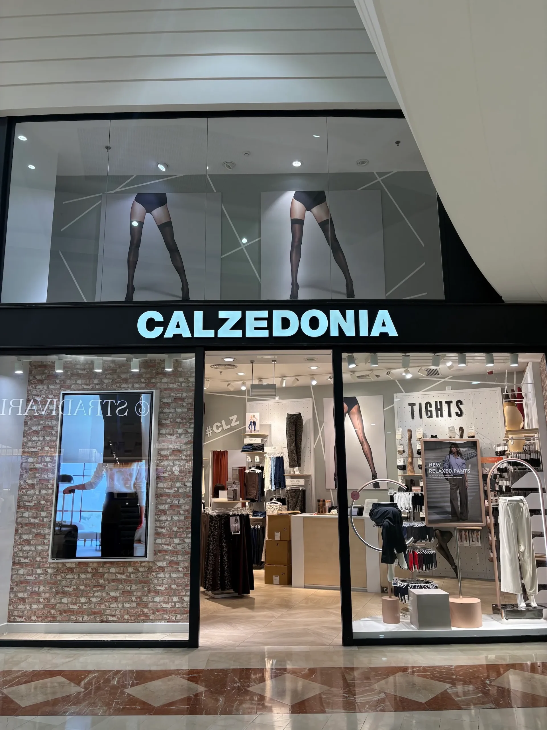 Calzedonia - Foto del local