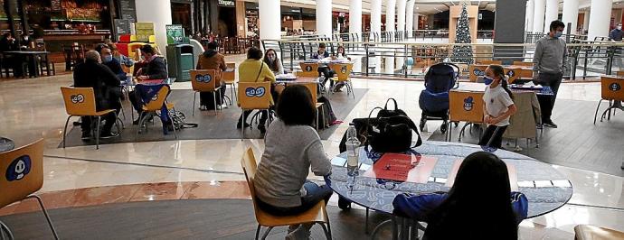 La Morea recupera su chispa de color con la apertura parcial y limitada 6 La Morea recupera su chispa de color con la apertura parcial y limitada